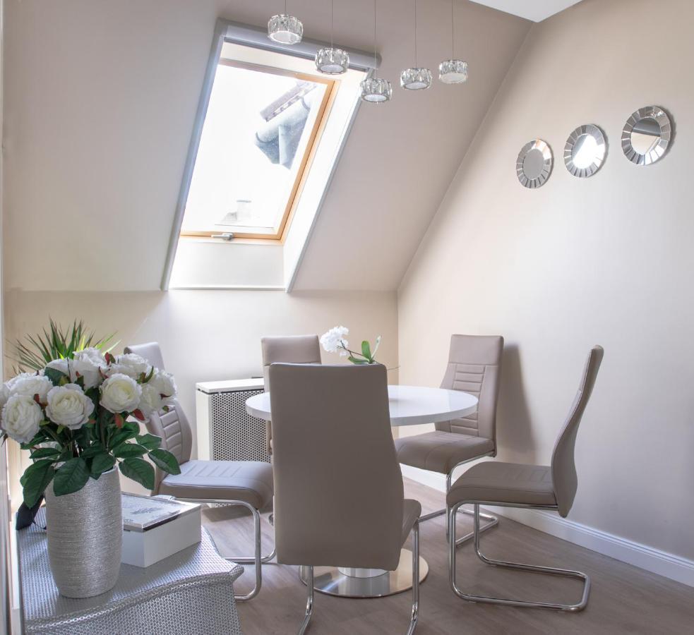 Glamour Apartman Apartment Егер Екстериор снимка